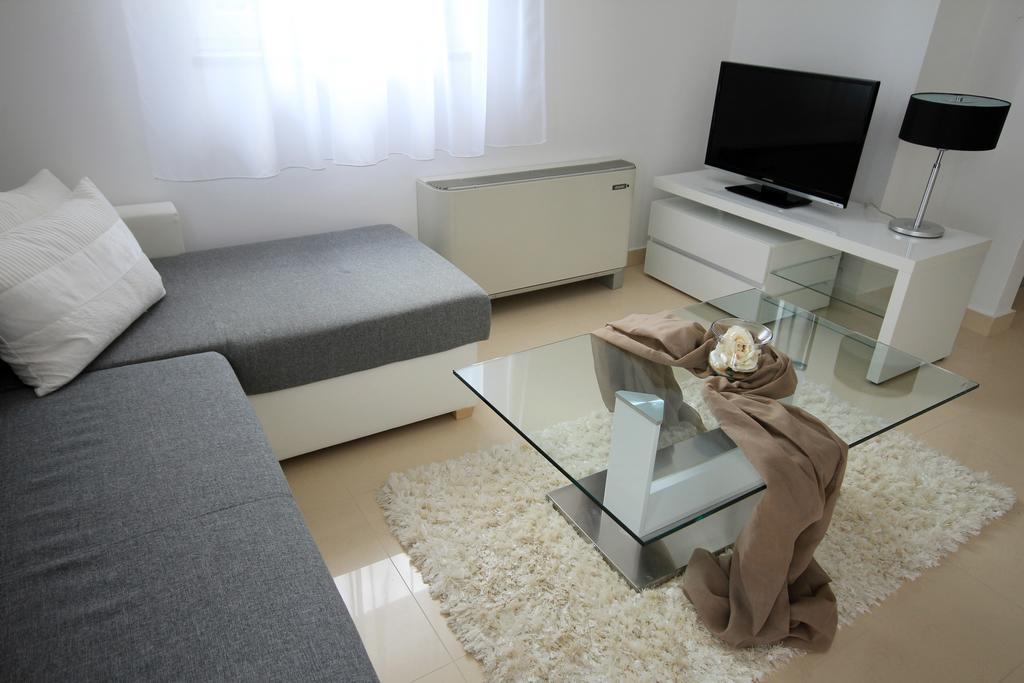 Apartments Villa Mantinela Малинска Номер фото
