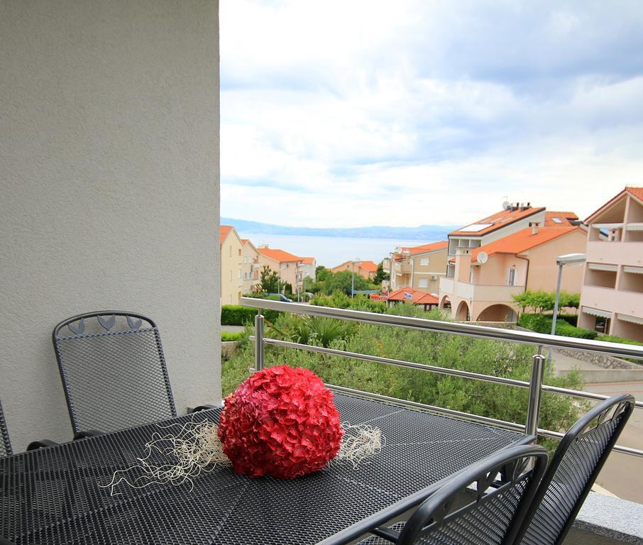 Apartments Villa Mantinela Малинска Экстерьер фото